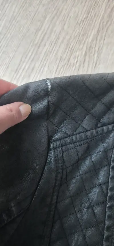 Chaqueta negra ecocuero mujer - miniatura 2