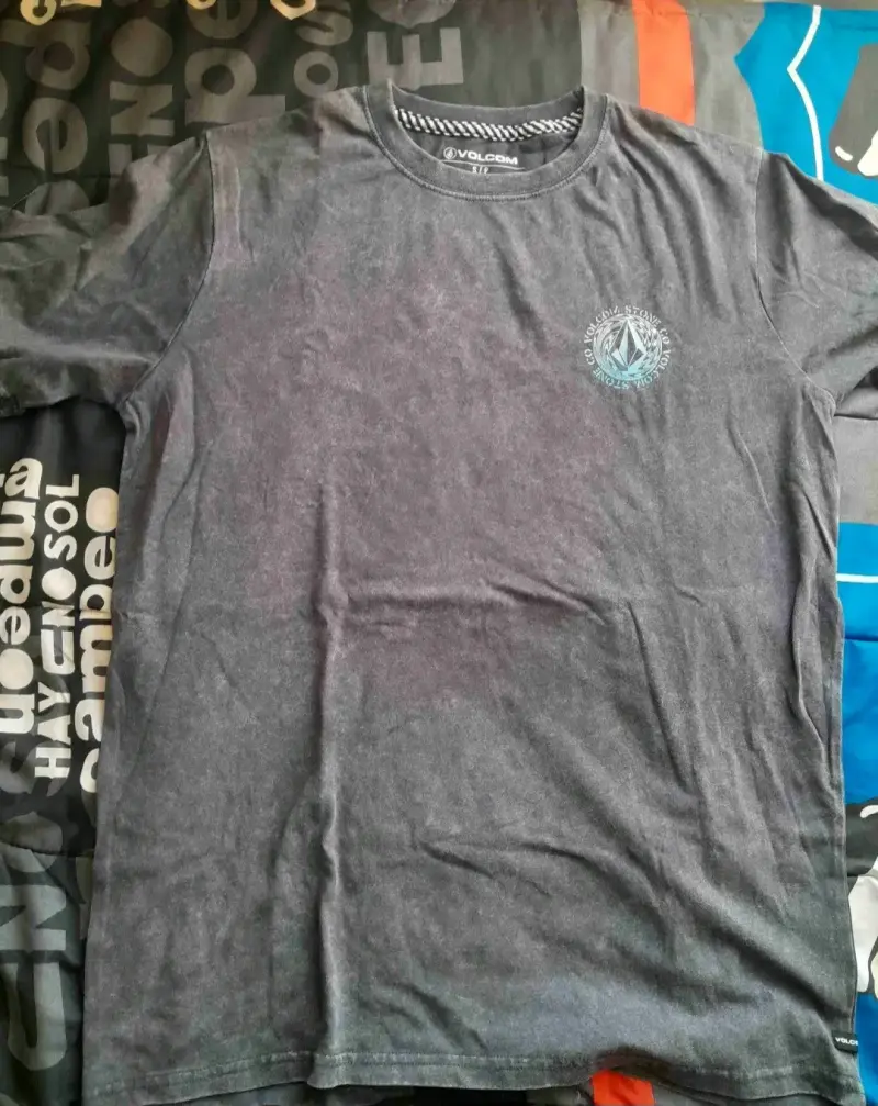 Pack de poleras Lee,Volcom - 4