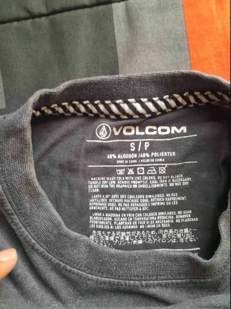 Pack de poleras Lee,Volcom - 6