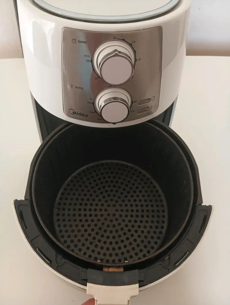 Freidora de aire Midea - 4