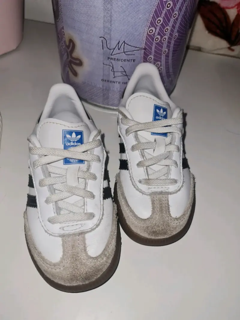 Zapatillas deportivas Adidas samba blancas