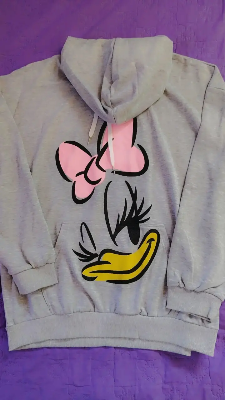 Polerón gris con estampado