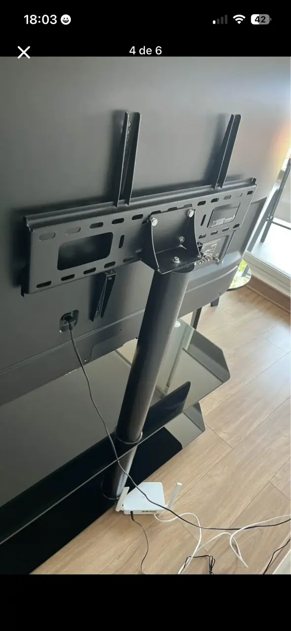 Soporte para TV 55” DAIRU - 4