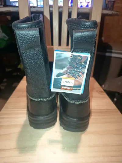 Botas negras de seguridad - miniatura 1