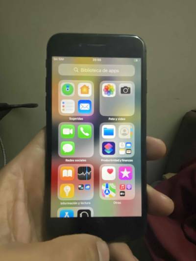 Iphone 8 usado en buen estado - miniatura 3