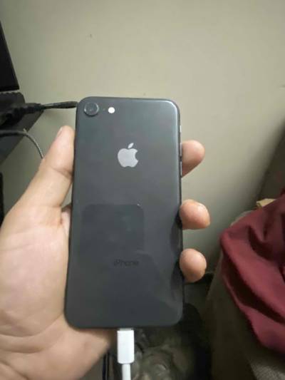 Iphone 8 usado en buen estado - miniatura 4