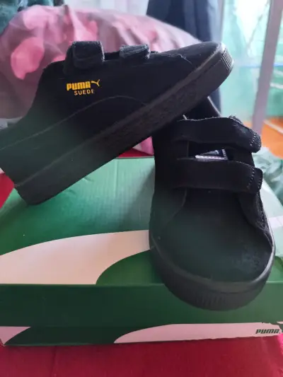 Zapatillas negras Puma Suede - miniatura 2