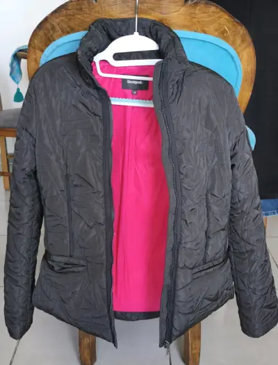 Chaqueta Desigual negra acolchada - miniatura 1