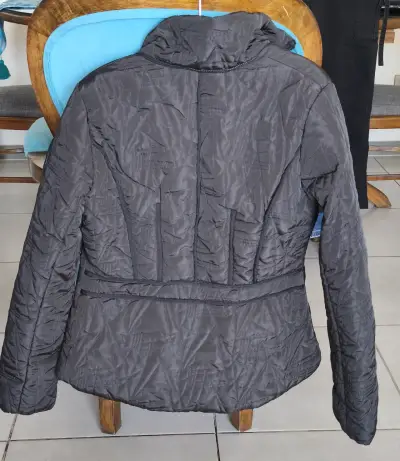 Chaqueta Desigual negra acolchada - miniatura 2