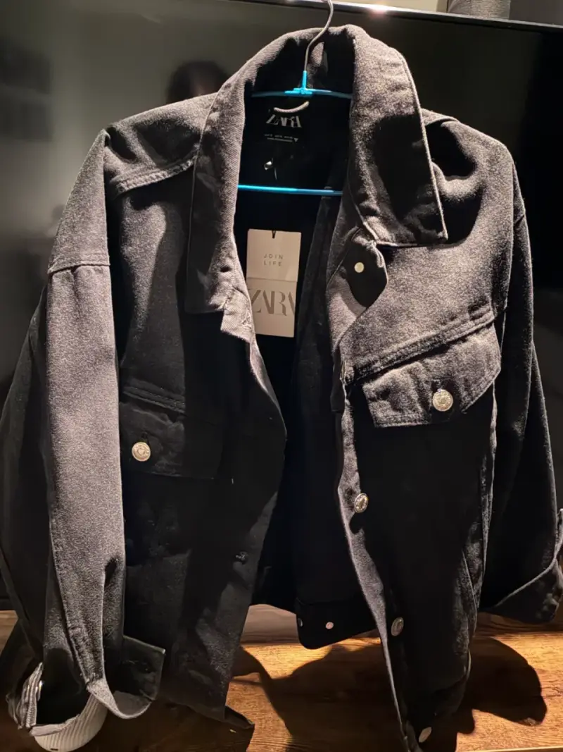 Chaqueta negra Zara nueva