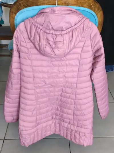 Chaqueta de plumas rosada - miniatura 2