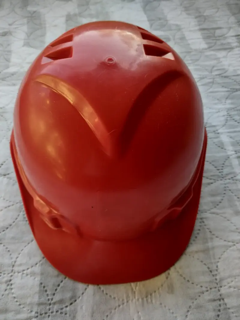 Casco de seguridad rojo - 2