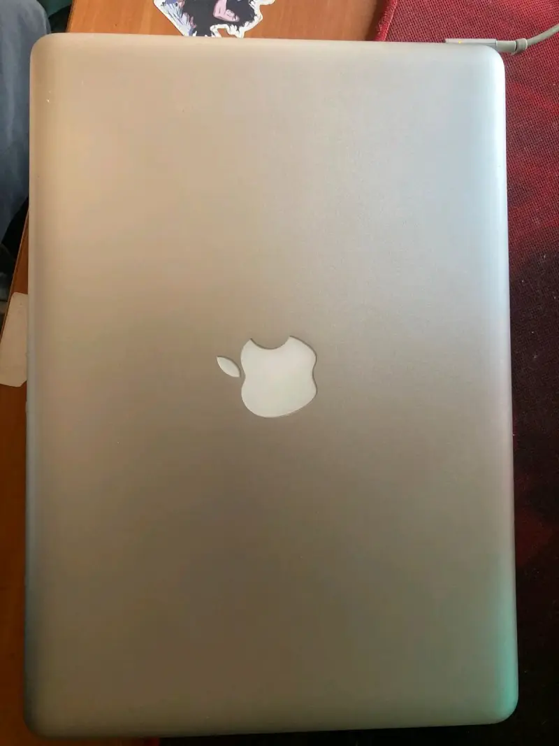 MacBook Pro 13 pulgadas - 6
