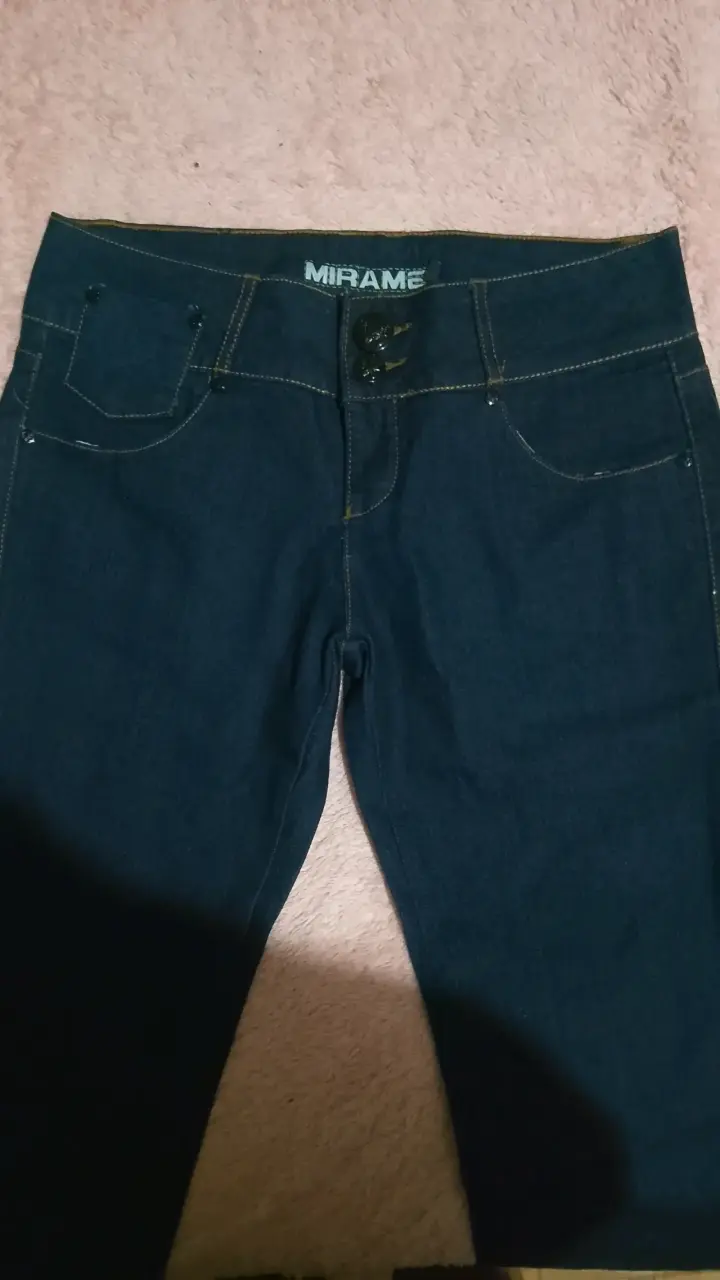 Jeans azul con body encaje verde - 6