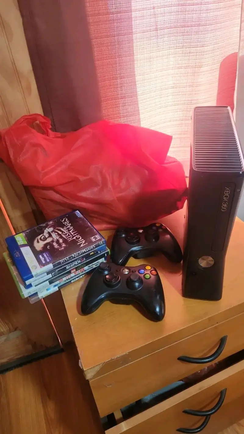 Consola Xbox 360 con juegos