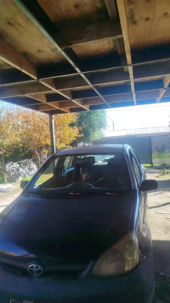 Auto  Toyota Yaris 1.5