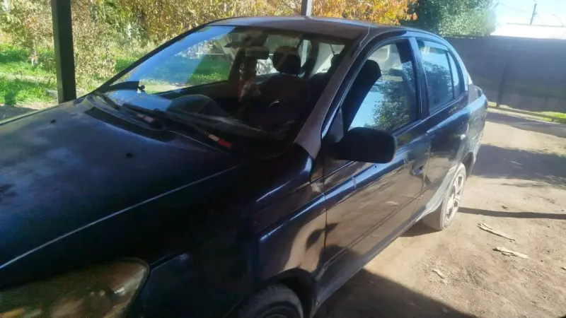 Auto  Toyota Yaris 1.5 - 2