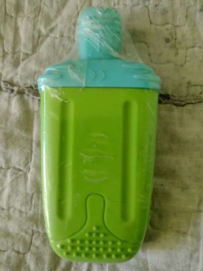 Juguete para bebé mordedor verde