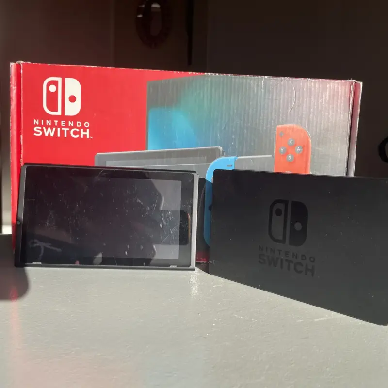 Nintendo Switch V2+Super Mario Odyssey - 2