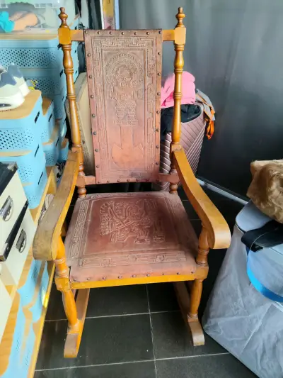 Silla de madera tallada - miniatura 4
