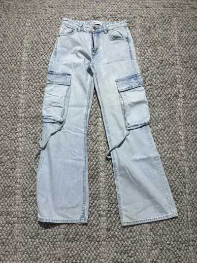 Jeans cargo celestes ZARA - miniatura 1