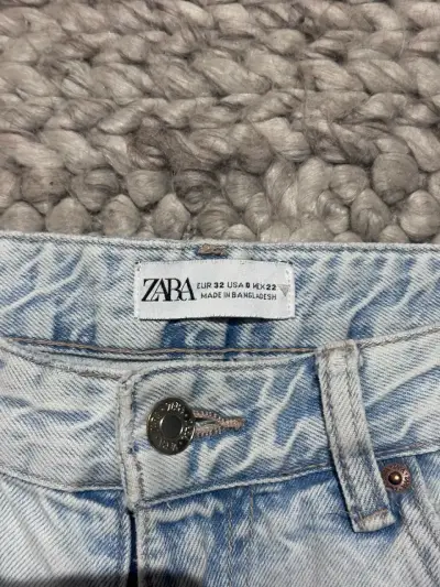 Jeans cargo celestes ZARA - miniatura 2