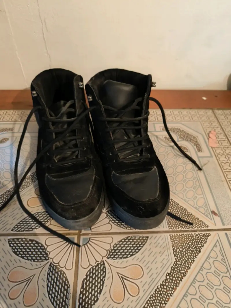Botas de seguridad negras y zapatilla - 4