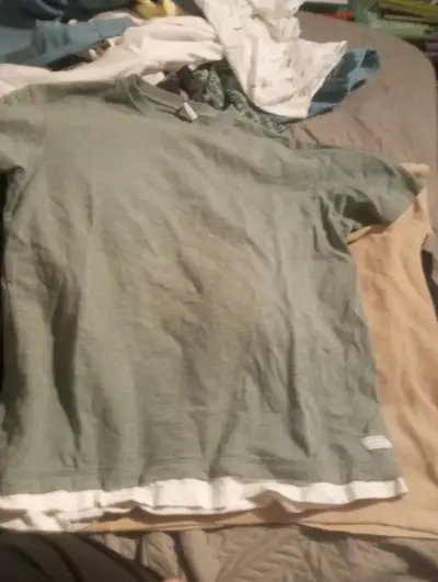 Polera verde unisex ZARA - miniatura 1