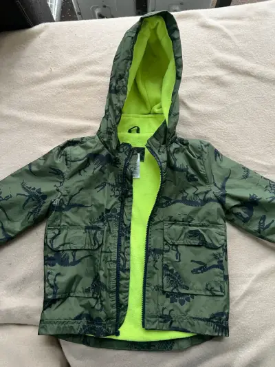Chaqueta niño marca Carter’s verde con capucha - miniatura 1