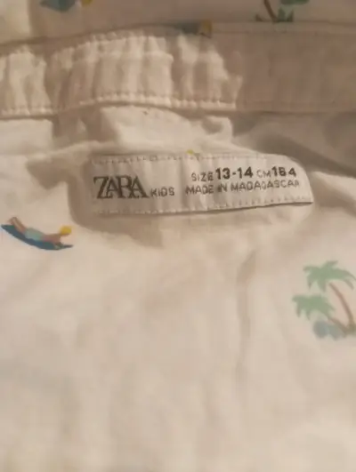 Camisa blanca Zara estampada talla 14 kids - miniatura 2