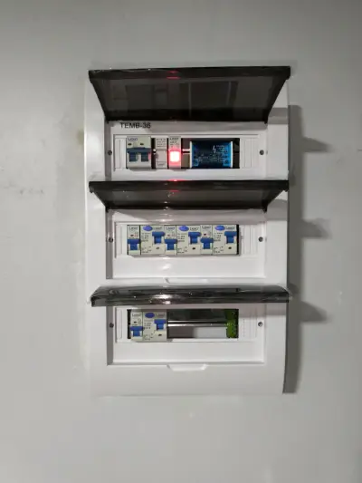 Técnicos Electricistas SEC - miniatura 2