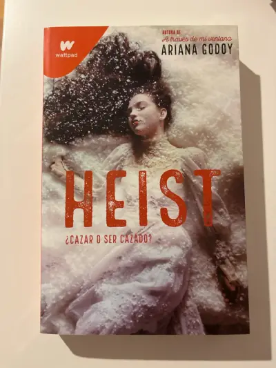 Libro 'Heist' de Ariana Godoy - miniatura 1