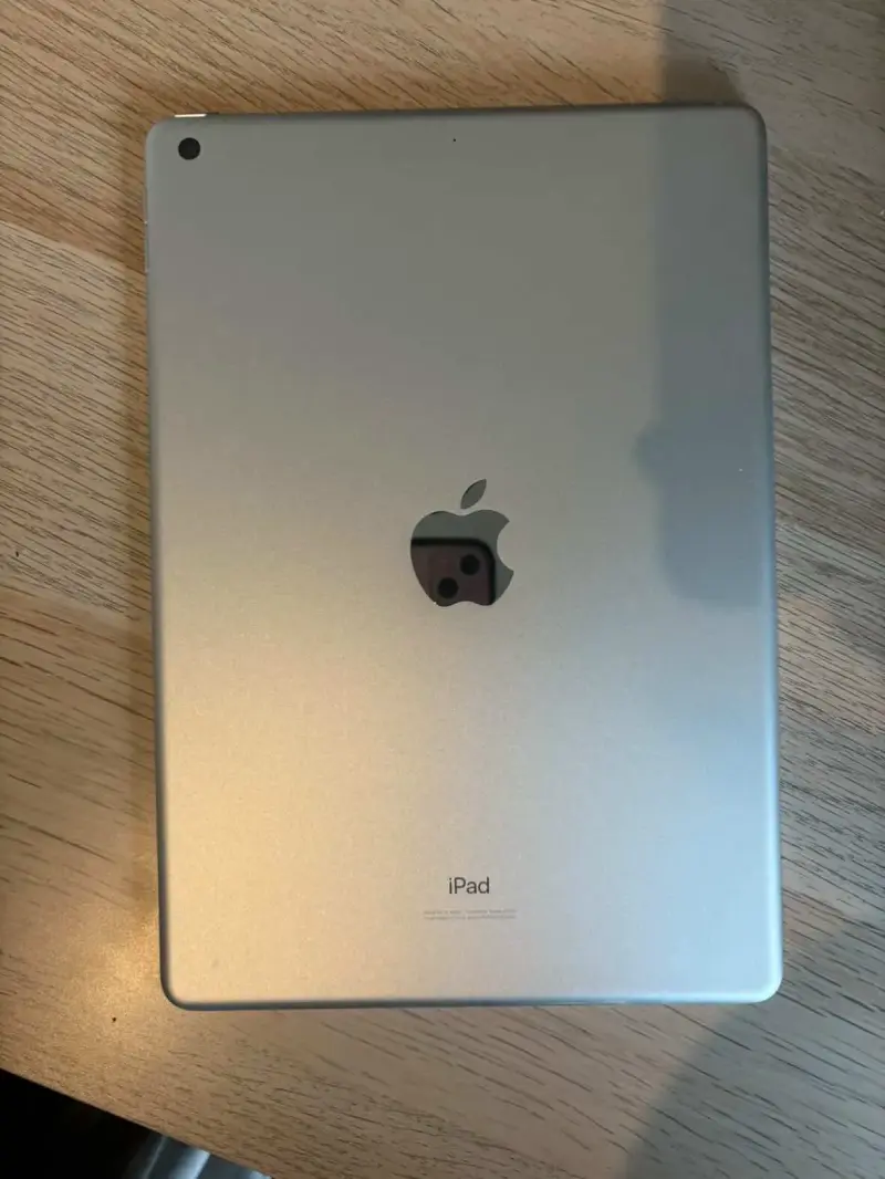iPad octava generación con Apple Pencil - 2
