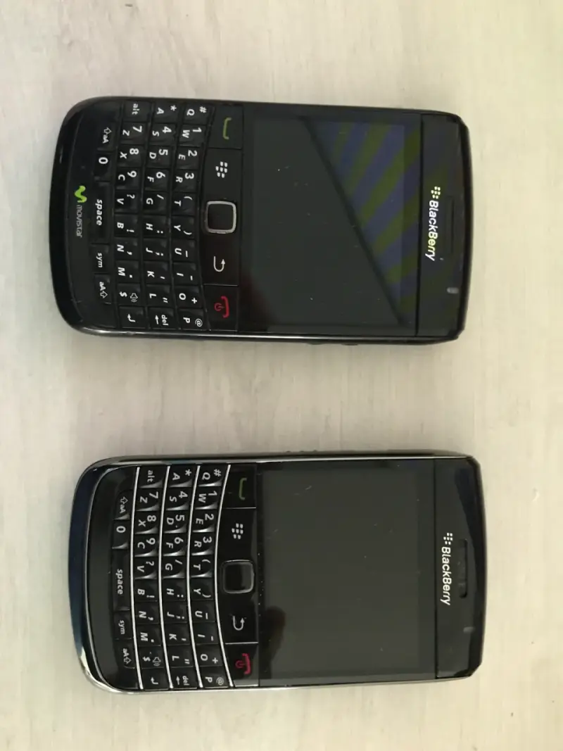 Set de dos celulares BlackBerry