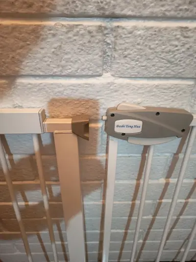 Reja de seguridad para niños - miniatura 1