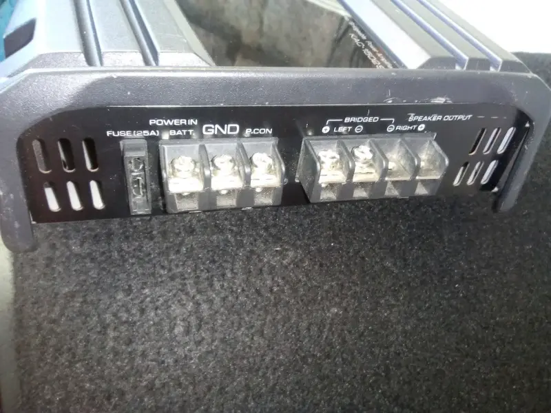 Subwoofer Kenwood con amplificador NEGOCIABLE - 2