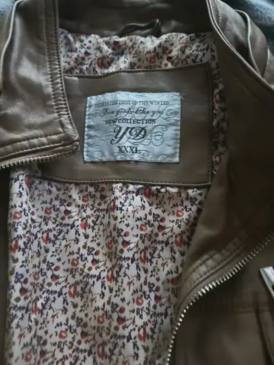 Chaqueta de cuero marrón - miniatura 2
