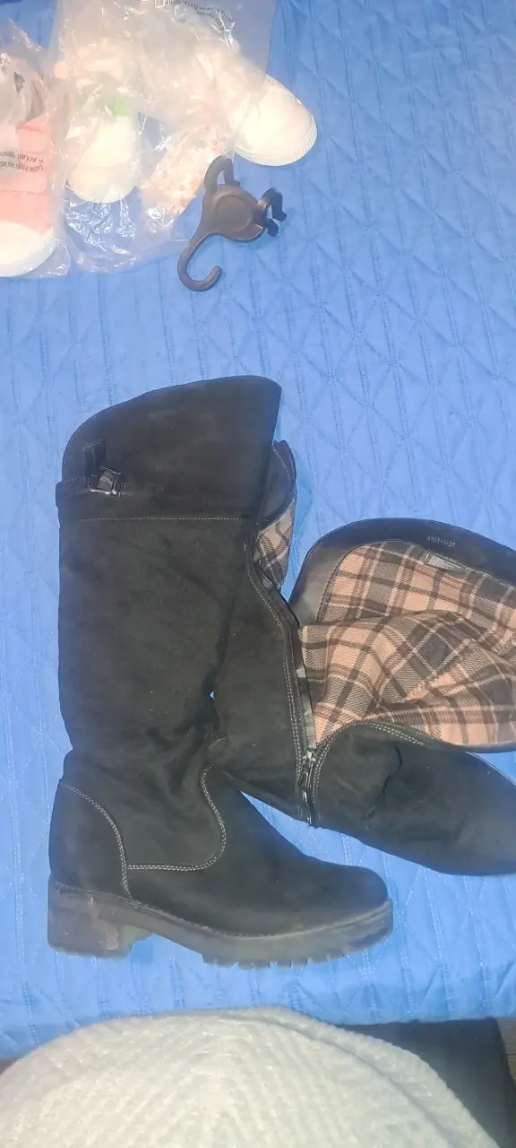 Botas negras de invierno