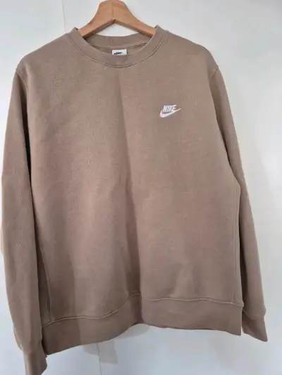 Polerón beige Nike clásico - miniatura 1