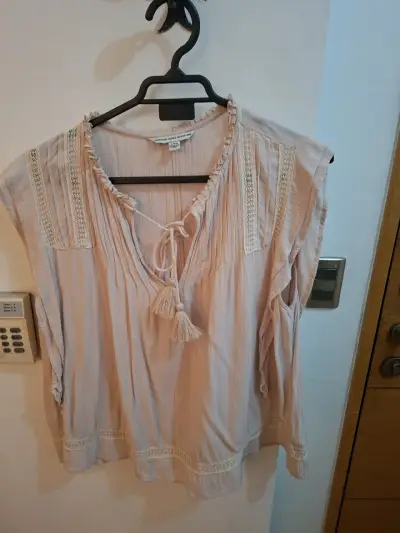 Blusa de encaje beige - miniatura 1