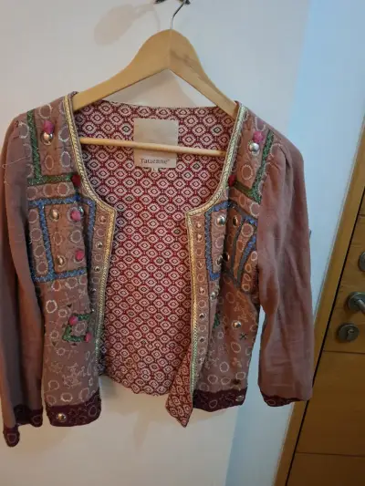 Chaqueta bordada multicolor - miniatura 1