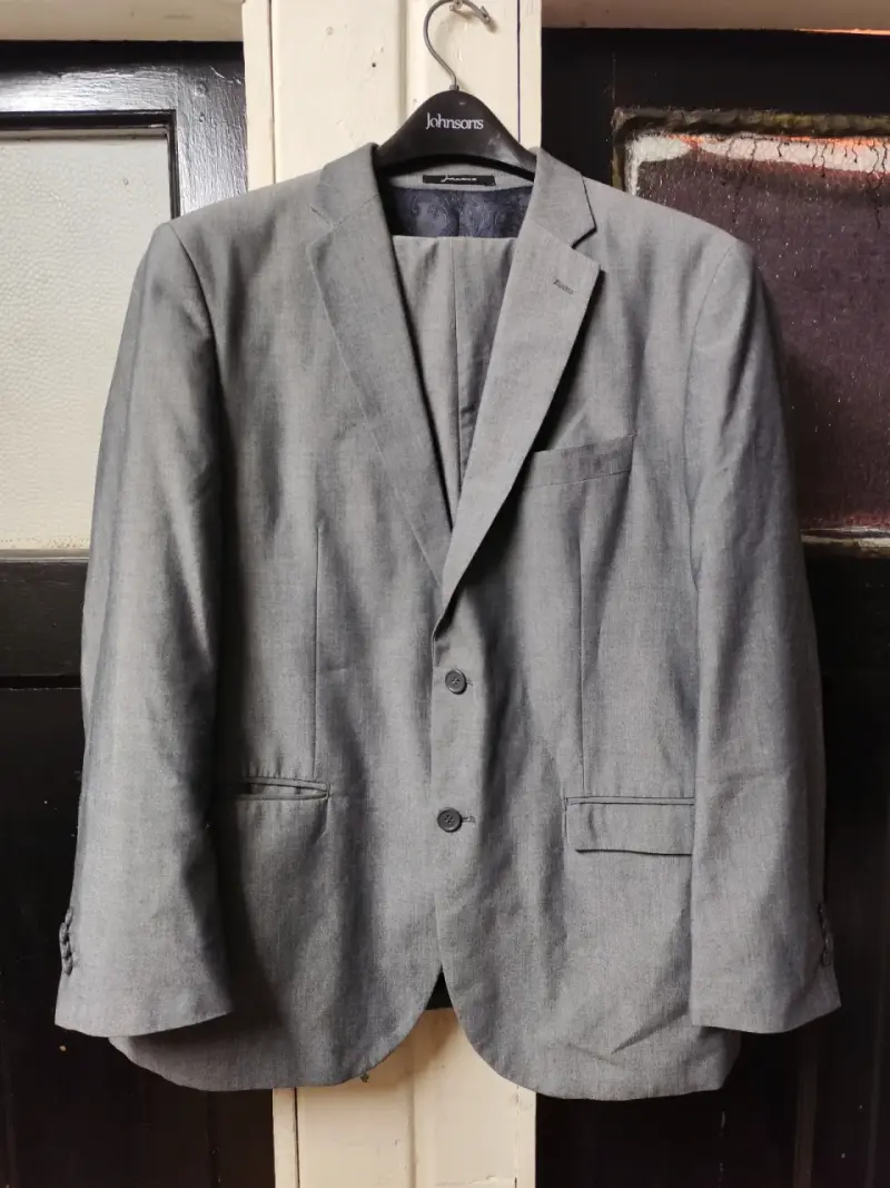 Traje gris varon