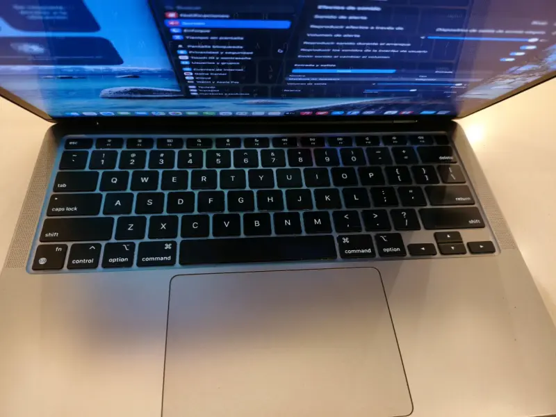 MacBook air 13,3 M1 16GB SSD256 2020