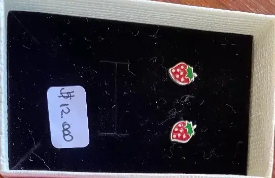 Aros en forma de frutilla