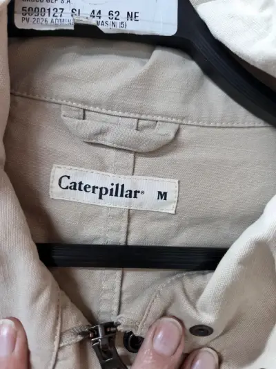Chaqueta beige con bolsillos - miniatura 4