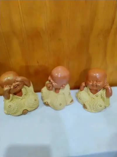 Figuras decorativas de yeso pintado a mano. - miniatura 1