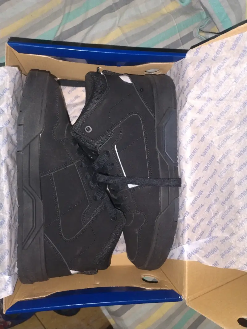 Zapatillas negras altas