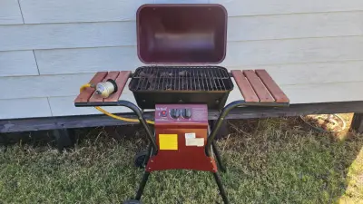 Parrilla a gas roja con ruedas - miniatura 5