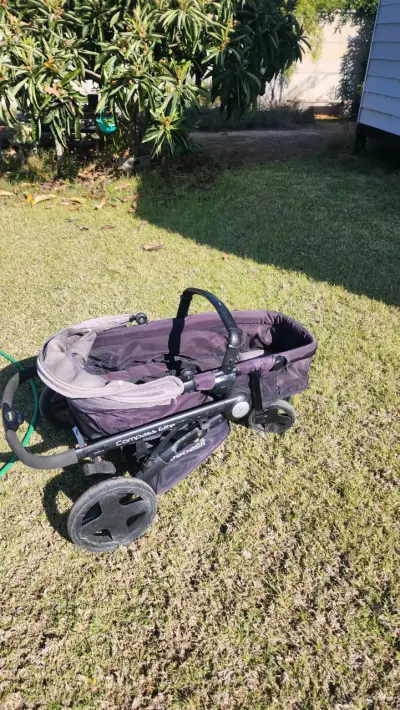 Coche de bebé Bebesit negro - miniatura 3