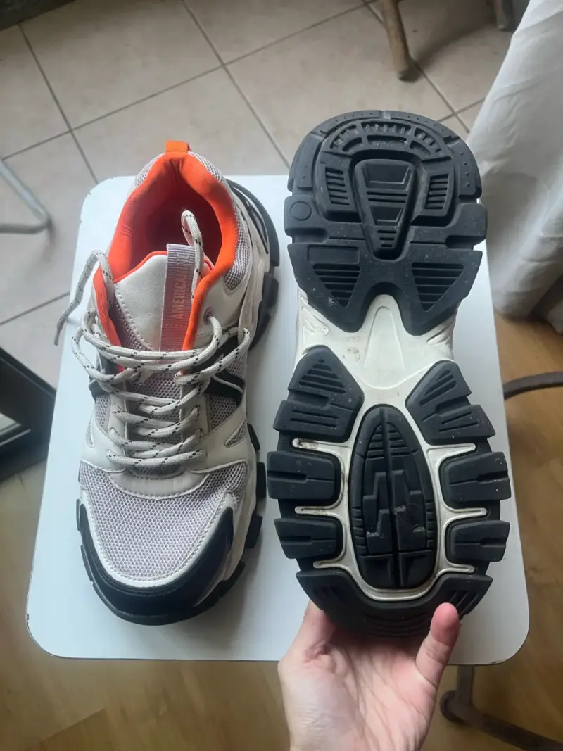 Zapatillas deportivas blancas y naranjas - 4
